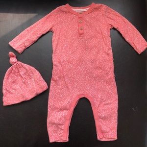 Organic Burt’s Bees Baby onesie with hat
